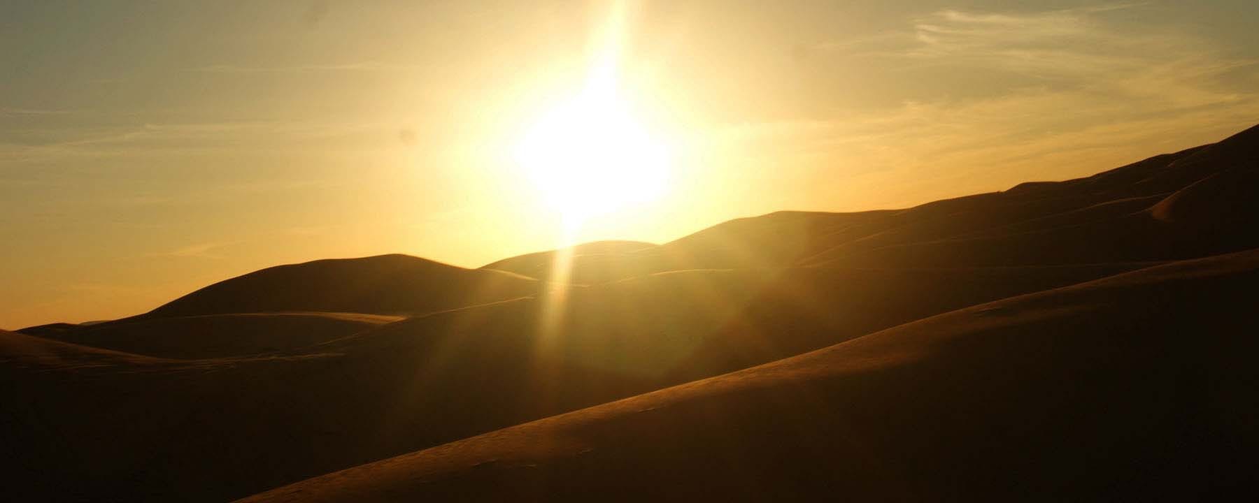 Desert Sunset Sahara desert Morocco_Source NOSADE